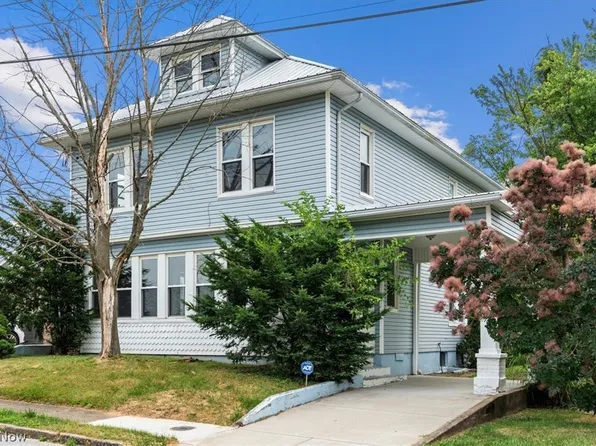 1908 Avery St, Parkersburg, WV 26101