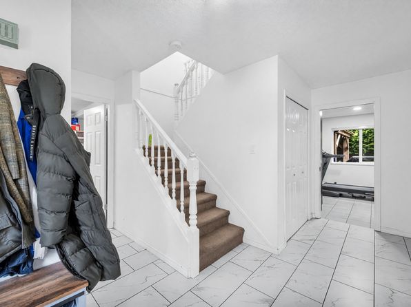 5 bedroom rental in Richmond — photo 6