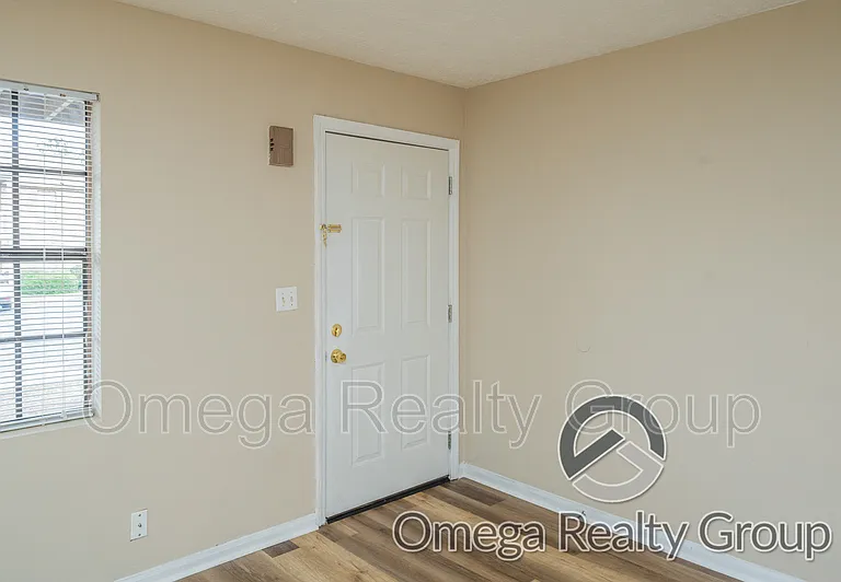Lakeridge Apartments — Photo 20
