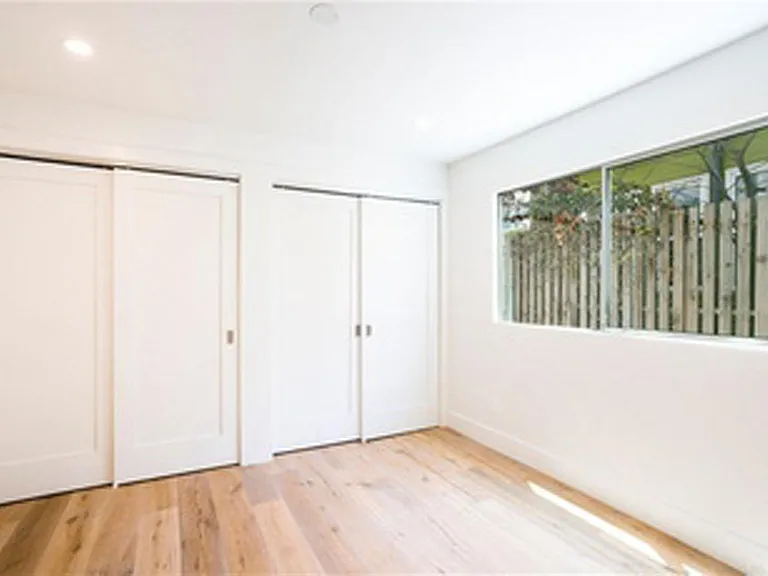 3302 Manhattan Ave #6 — Photo 6