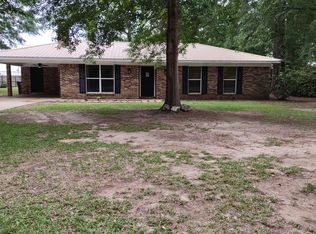 168 Richland Dr, Lucedale, MS 39452