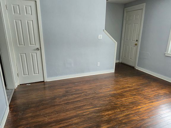 3rd image of 53-59 Balzac Ct #57