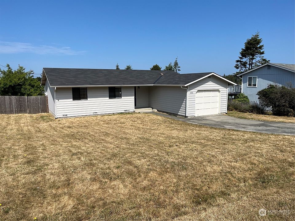 1st image of 402 NE 4th Street