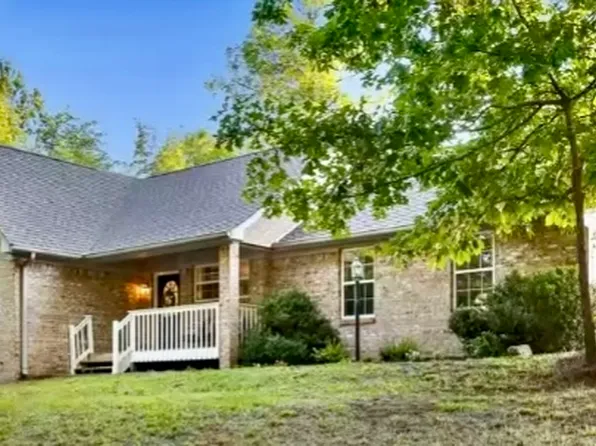 5245 Howardsville Rd, Apison, TN 37302