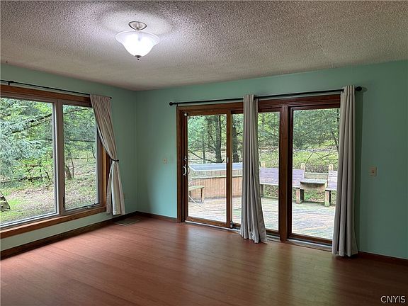 5th image of 235 Gunther Rd