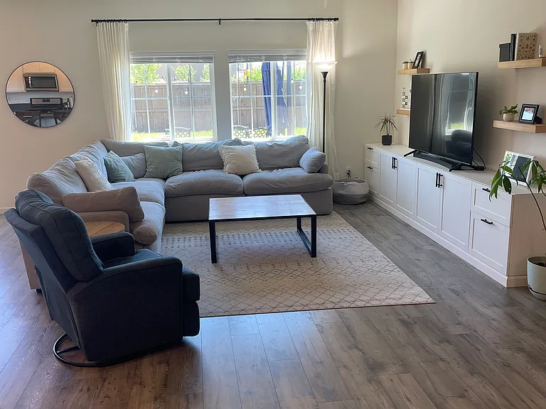 1245 Camelia Dr — Photo 6