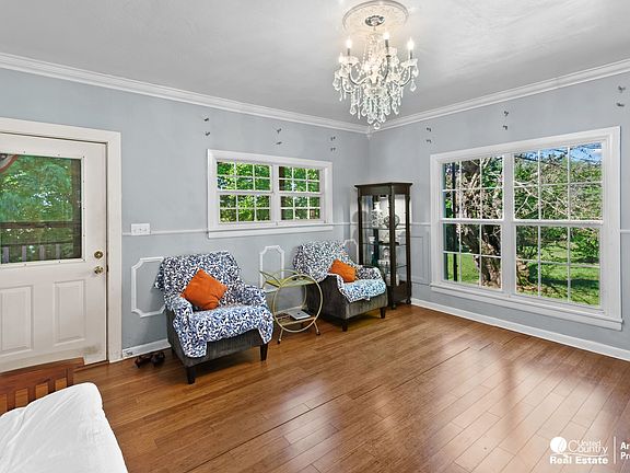 2nd image of 236 Polk #165