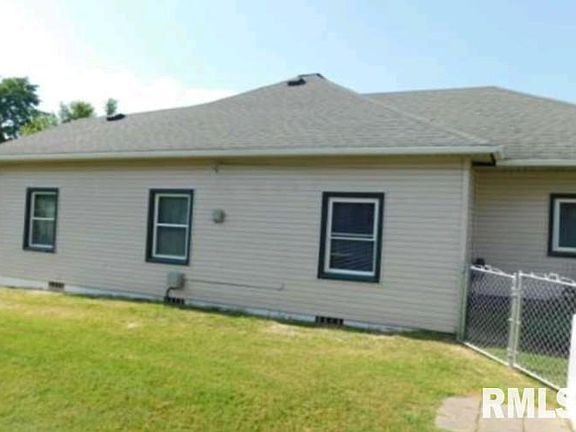 5th image of 1207 Burgess Ave