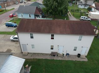 1136 Chestnut St, Nelsonville, OH 45764