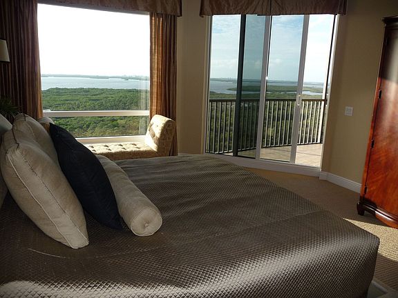 master BR overlooks gulf