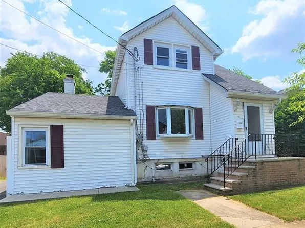 14 Van Buren Ave, Carteret, NJ 07008