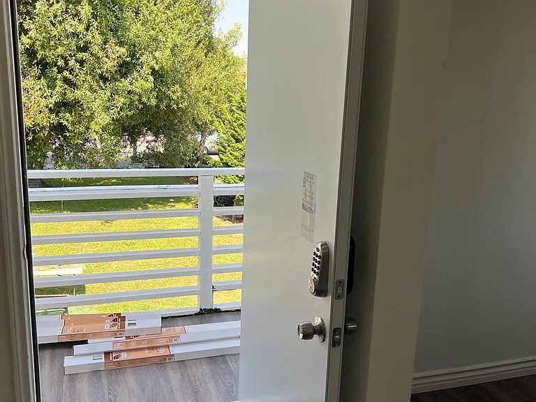 405 S Garfield Ave — Photo 3
