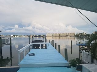 203 180th Ave E, Redington Shores, FL 33708