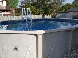 1117 N Mare Barn Ln, Addison, IL 60101