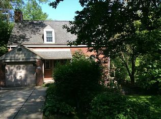 108 Batavia Rd, Pittsburgh, PA 15221