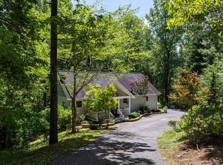 1903 Bell Eagle Dr, Hiawassee, GA 30546