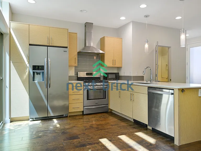 2119 E Terrace St — Photo 9