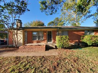 124 W Cedar St, Hurst, TX 76053