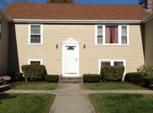 255 Cowell Rd, Wrentham, MA 02093