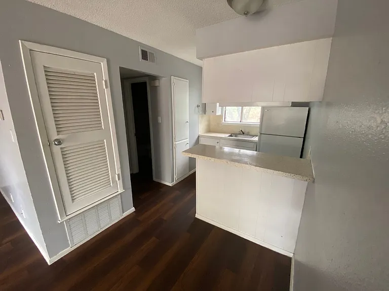 5101 Evans Ave — Photo 12