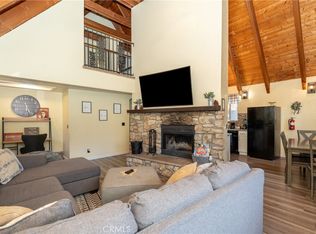 115 Sunset Ln, Sugarloaf, CA 92386