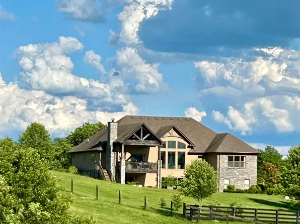 1861 Evans Mill Rd, Lexington, KY 40515