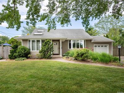 988 Aberdeen Road, Bay Shore, NY, 11706