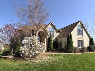 10141 Ridgeline Dr, Milan, MI 48160