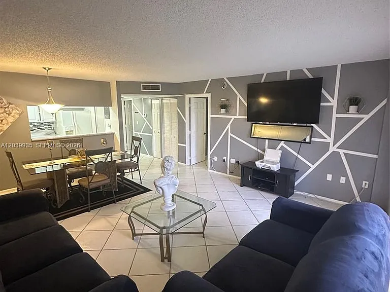 4158 Inverrary Dr #405 — Photo 4
