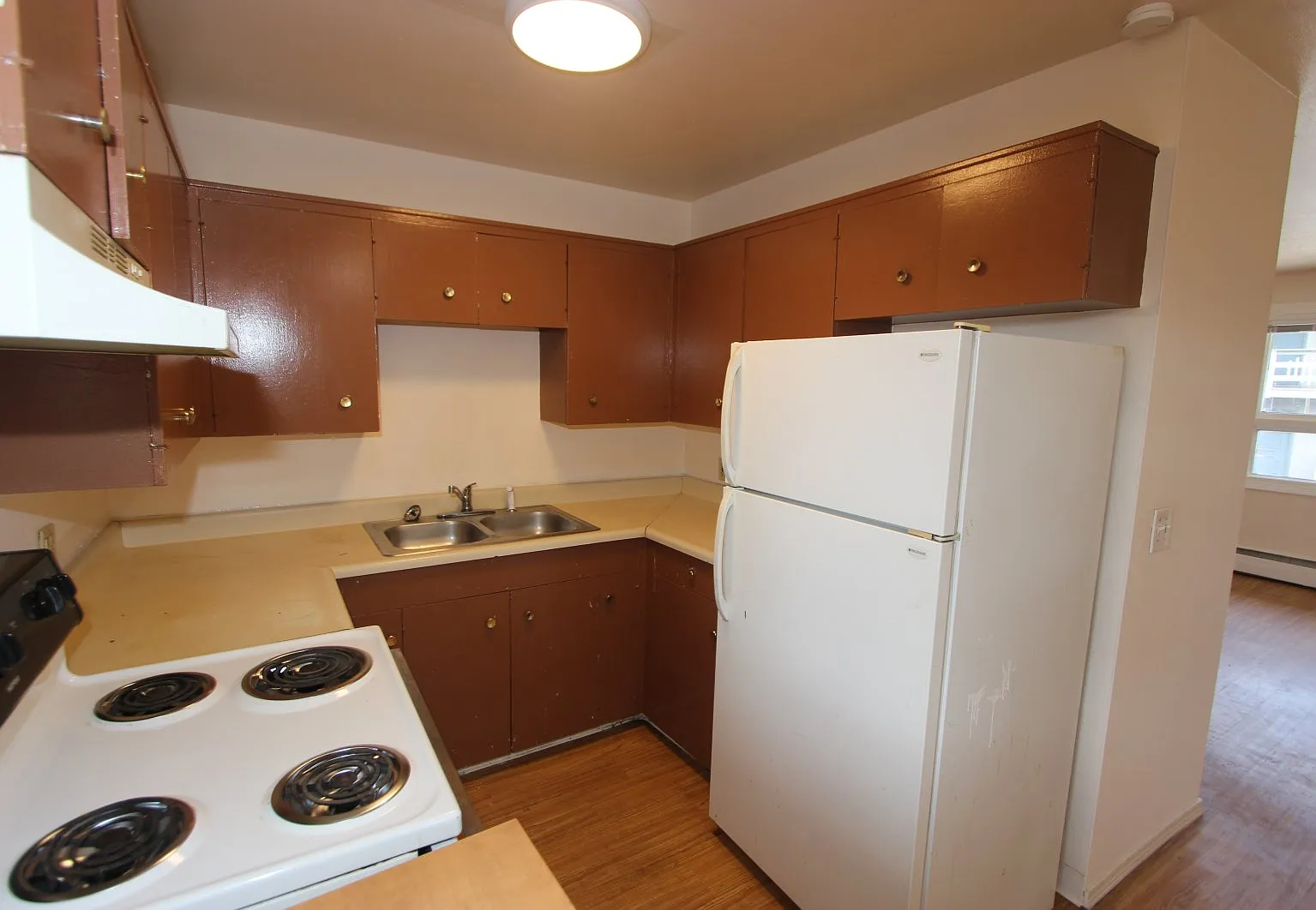 2 bed, 950 sqft, $1,650 — Photo 1