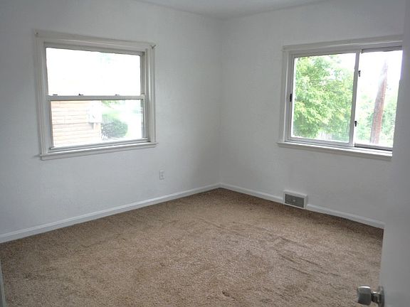 5th image of 102 N 20th St