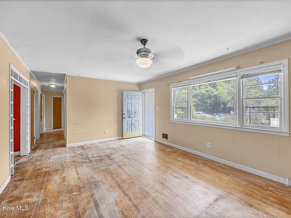 5th image of 603 Holbrooke Avenue
