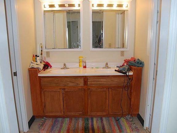 4th image of 22 W Stimson Ave APT 201