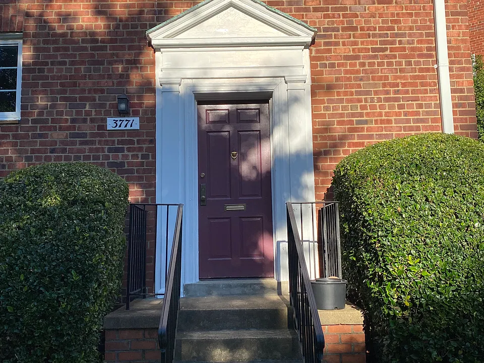 3771 Gunston Rd