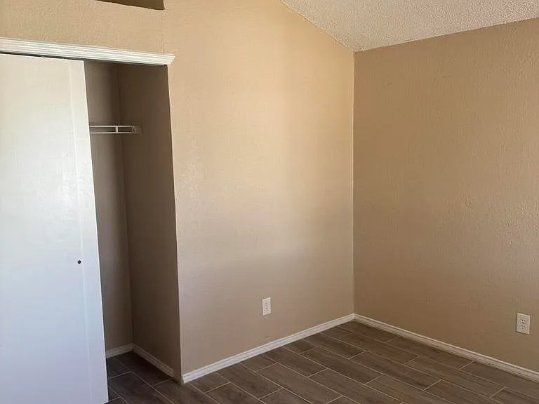 1924 Estrada Dr #1 — Photo 10