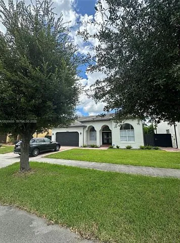 3 bed, 2.5 bath, 1868 sqft, $4,000 — Photo 2