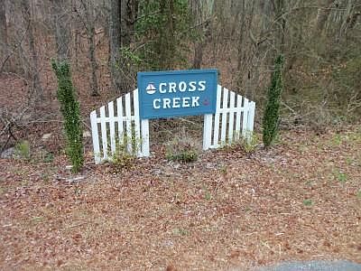 1st image of 22 Cross Creek Ct