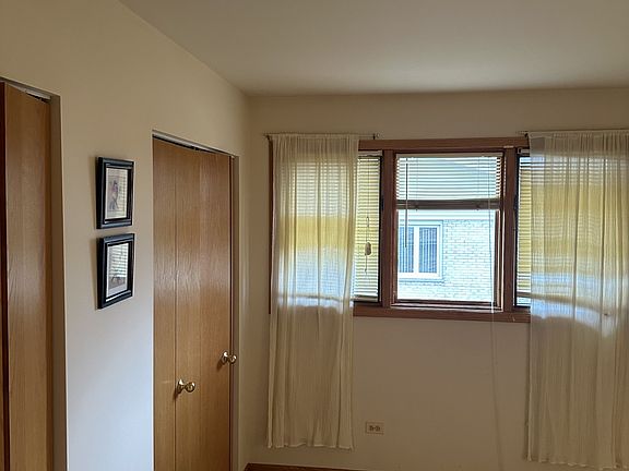 5th image of 16135 Bormet Dr