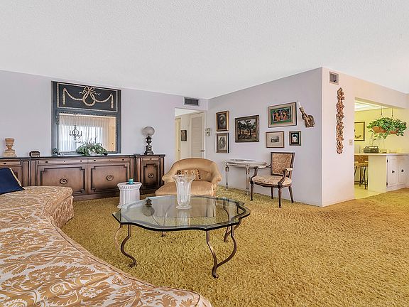 5th image of 112 Wellington B