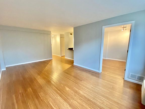 3rd image of 1355 N Sandburg Ter APT 506