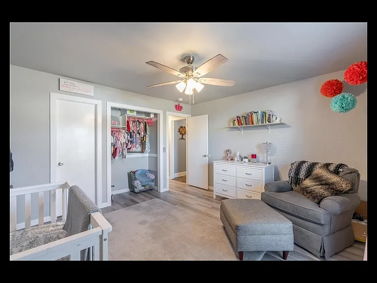 1312 Val Genes Rd — Photo 17