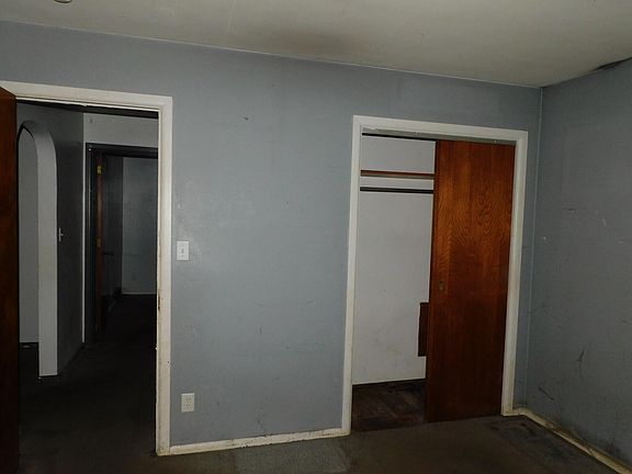 4th image of 901 Wilson Ave