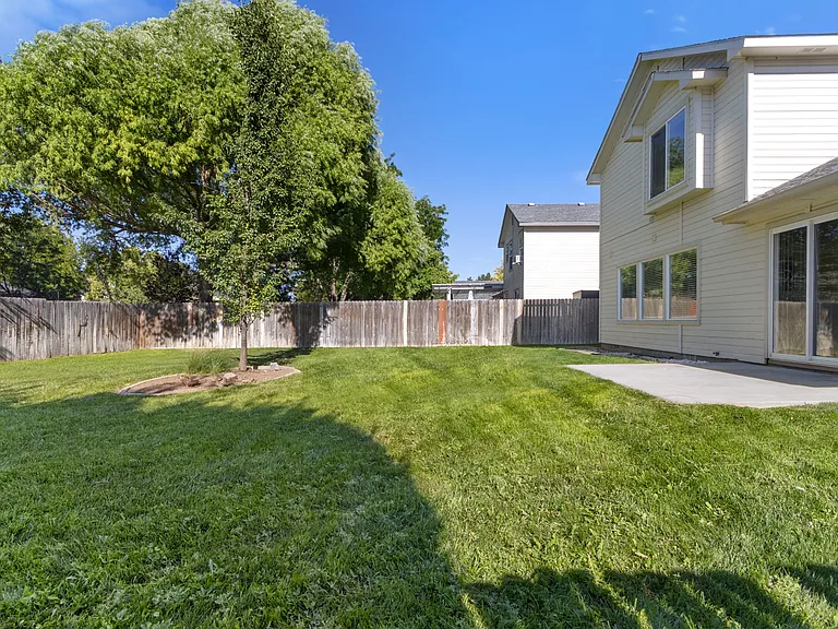2114 E Olympic Ave — Photo 35