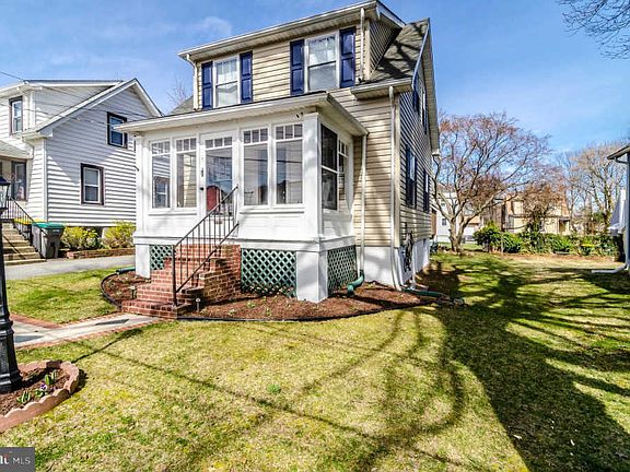2nd image of 7 Laurel Ave