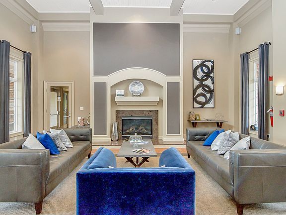 5th image of 26 Davenport Dr #10D202