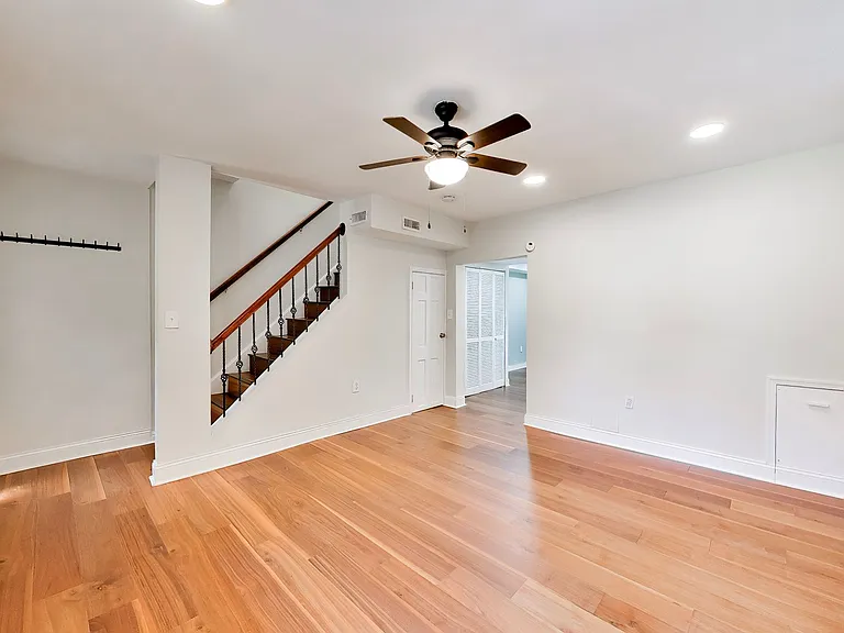 4230 Edson Pl NE — Photo 6