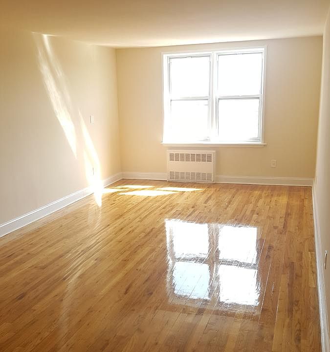 1st image of 9440 210th St #M