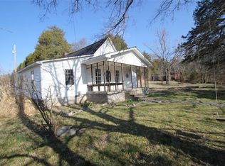 2237 Locke Creek Rd, Readyville, TN 37149