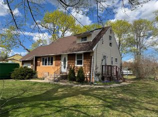 41 Princeton Street, Bay Shore, NY 11706