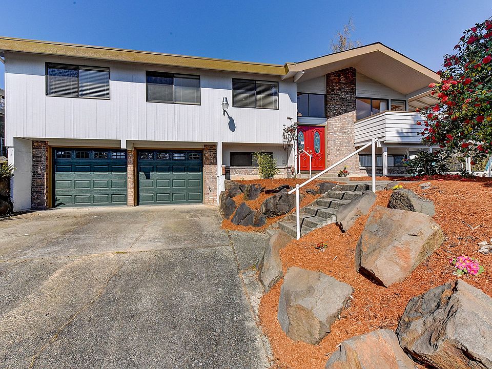 1st image of 26425 Somerset Ln